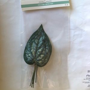 🍁10/$10 or 20/$15🍁 Buy More Save More Item